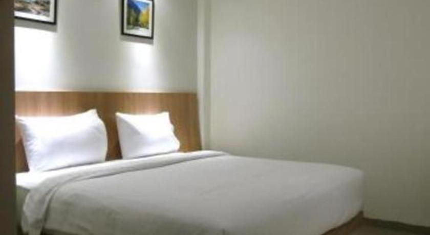Hart Hotel Arjuna Mataram Kültér fotó