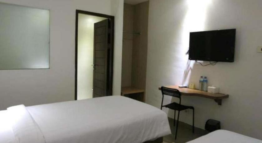 Hart Hotel Arjuna Mataram Kültér fotó