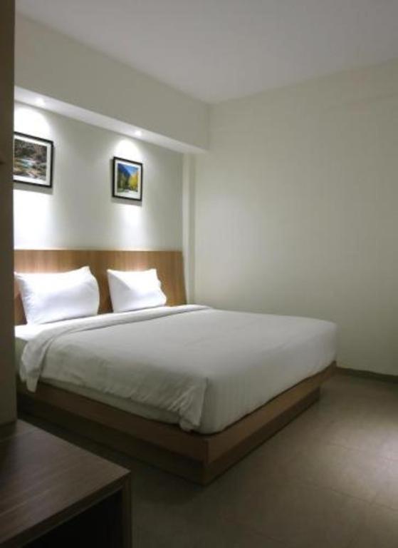 Hart Hotel Arjuna Mataram Kültér fotó